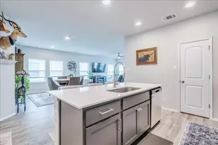 161 Catalina Dr, Kyle, TX 78640 - Photo 6