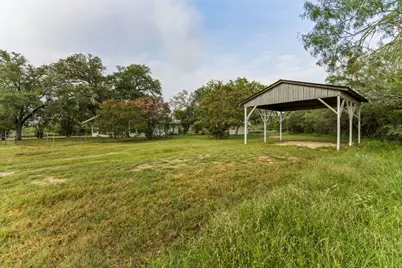 9611 Wilke Road, Kingsbury, TX 78638 - Photo 8