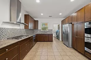 3203 E 18th St, Austin, TX 78721 - Photo 10