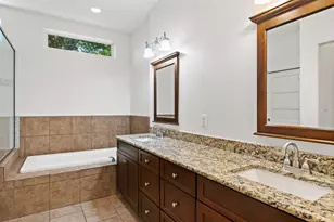 3203 E 18th St, Austin, TX 78721 - Photo 16
