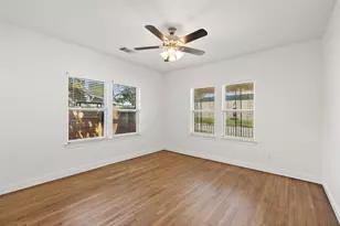 3203 E 18th St, Austin, TX 78721 - Photo 18