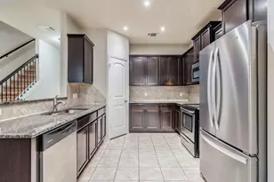 213 Ammonite Ln, Jarrell, TX 76537 - Photo 8