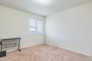 213 Ammonite Ln, Jarrell, TX 76537 - Photo 32
