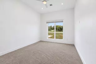 101 Gabriel Woods Dr, Georgetown, TX 78633 - Photo 24