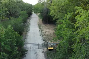 1085 Private Rd 3063, Lexington, TX 78947 - Photo 2