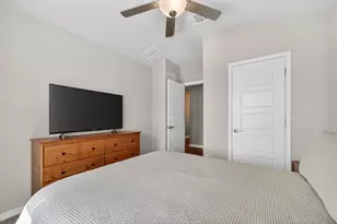 1036 View Dr, Georgetown, TX 78628 - Photo 20