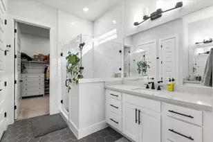 8201 Donnie Jct Wy, Austin, TX 78744 - Photo 14