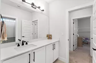 8201 Donnie Jct Wy, Austin, TX 78744 - Photo 26