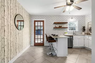 4503 Garnett St, Austin, TX 78745 - Photo 10