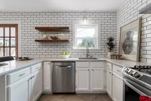 4503 Garnett St, Austin, TX 78745 - Photo 16