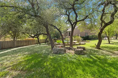 10700 Spiderling Court, Austin, TX 78733 - Photo 32