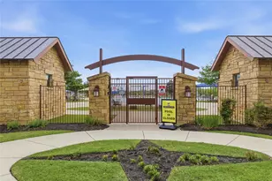 19816 Rhiannon Ln, Pflugerville, TX 78660 - Photo 30