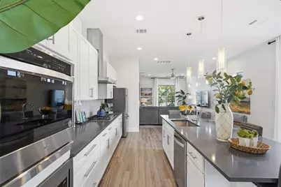 4705 Louis Avenue #A & B, Austin, TX 78721 - Photo 10