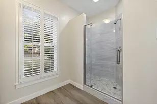 1105 Victoria St, Taylor, TX 76574 - Photo 30