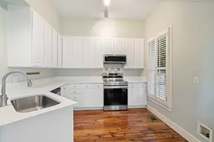 1105 Victoria St, Taylor, TX 76574 - Photo 22