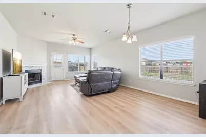 211 Almquist Street, Hutto, TX 78634 - Photo 6