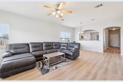 211 Almquist Street, Hutto, TX 78634 - Photo 10