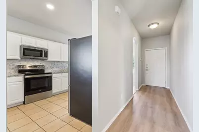 211 Almquist Street, Hutto, TX 78634 - Photo 12