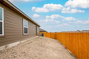 617 Riverdale Dr, Jarrell, TX 76537 - Photo 16