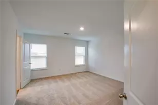 617 Riverdale Dr, Jarrell, TX 76537 - Photo 6