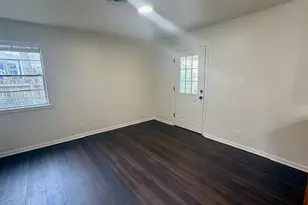 800 Otis St, Taylor, TX 76574 - Photo 6