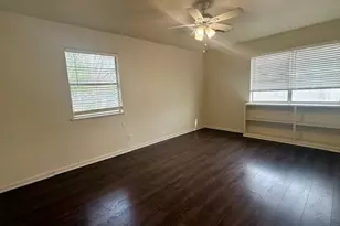 800 Otis St, Taylor, TX 76574 - Photo 10