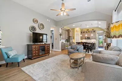 7912 Prairie Rye Drive, Lago Vista, TX 78645 - Photo 8