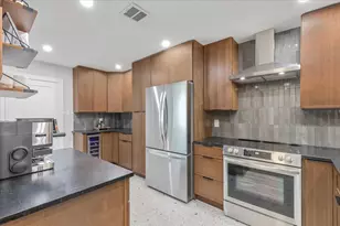 8001 Forest Mesa Dr, Austin, TX 78759 - Photo 10