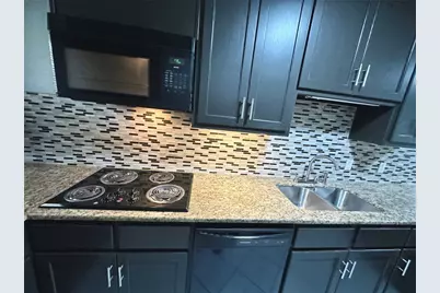 601 W 11th Street #115, Austin, TX 78701 - Photo 6