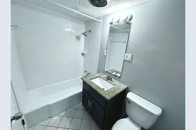 601 W 11th Street #115, Austin, TX 78701 - Photo 22