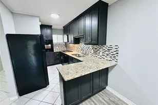 601 W 11th St, Austin, TX 78701 - Photo 2