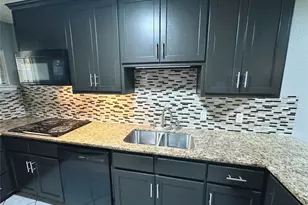 601 W 11th St, Austin, TX 78701 - Photo 4