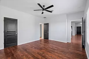 312 Waterloo Dr, Kyle, TX 78640 - Photo 14