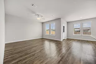 20104 Travis Dr, Lago Vista, TX 78645 - Photo 16