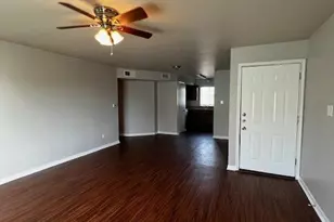 1172 Webberville Rd, Austin, TX 78721 - Photo 2