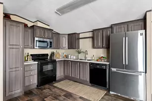 337 SW Front St, Bartlett, TX 76511 - Photo 6