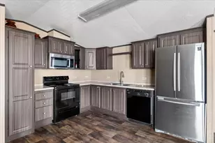337 SW Front St, Bartlett, TX 76511 - Photo 12