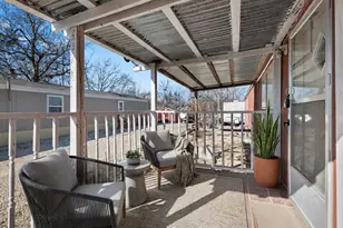 337 SW Front St, Bartlett, TX 76511 - Photo 10