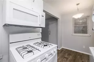 2401 Manor Rd, Austin, TX 78722 - Photo 18