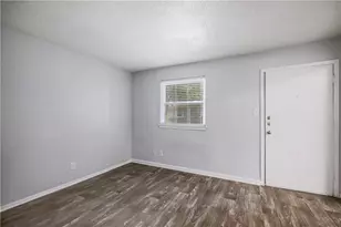 2401 Manor Rd, Austin, TX 78722 - Photo 10