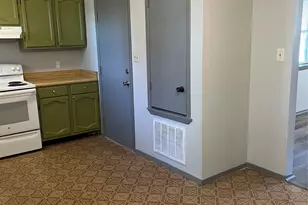 705 Guadalimar St, Lockhart, TX 78644 - Photo 4