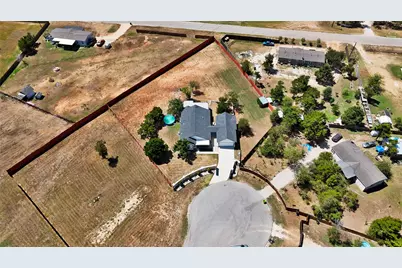 123 Zacate Street, Elgin, TX 78621 - Photo 38