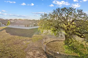 369 Cold Riv Run, Kyle, TX 78640 - Photo 32