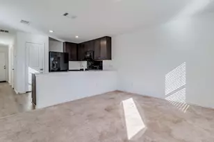 41 Trinity Cir, Lockhart, TX 78644 - Photo 12