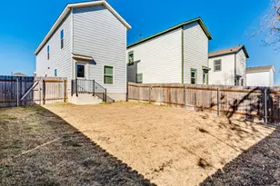 41 Trinity Cir, Lockhart, TX 78644 - Photo 28