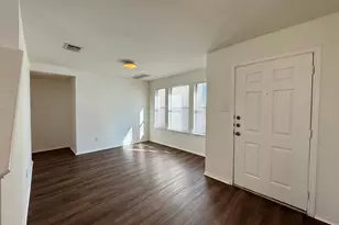 2013 Rim Rock Dr, Leander, TX 78641 - Photo 2