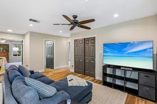 7400 Peabody Dr, Austin, TX 78729 - Photo 16