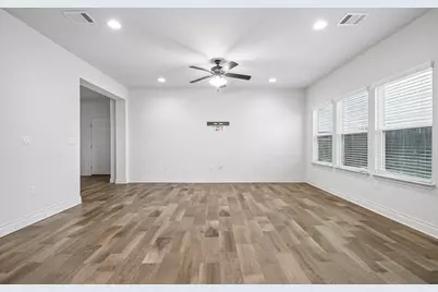 10213 Forest Grove Drive, Austin, TX 78747 - Photo 6
