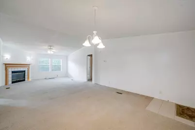 166 Paint Brush Trail, Lockhart, TX 78644 - Photo 6