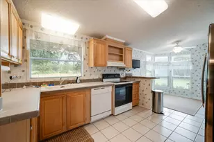 166 Paintbrush Trail, Lockhart, TX 78644 - Photo 10